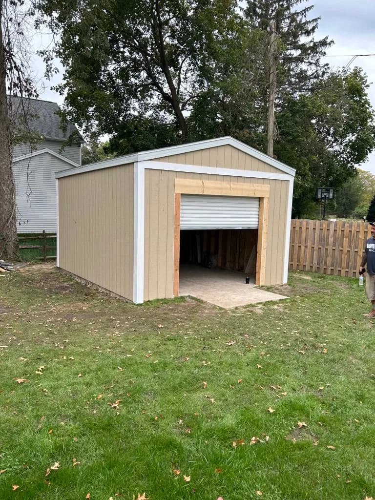 Detached Garage